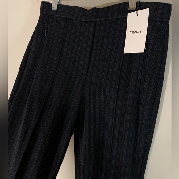 🖤 NWT Theory Pull-On Demetria Pale Stripe Knit Pants 🖤 - Picture 6 of 8